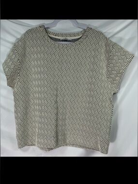 See And Be Seen Women's Short Sleeve Top Black & Off White Print L